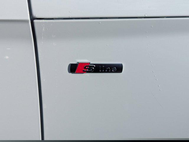 new 2025 Audi Q5 car, priced at $49,912