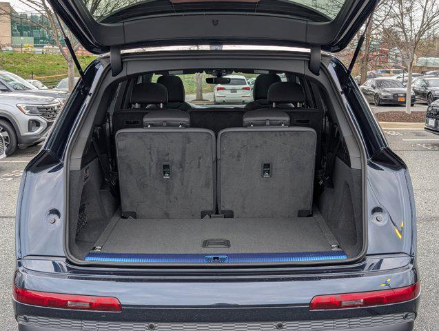 new 2025 Audi Q7 car, priced at $73,031
