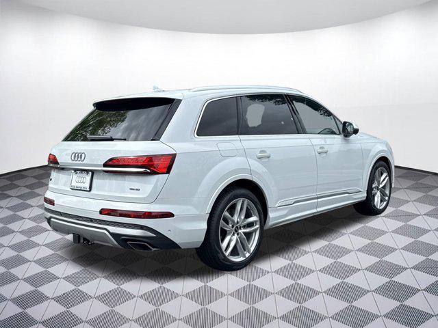new 2025 Audi Q7 car, priced at $71,761