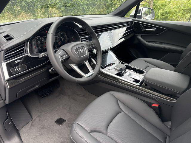 new 2025 Audi Q7 car, priced at $71,761