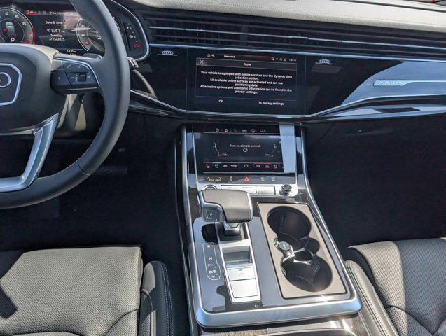 new 2025 Audi Q7 car, priced at $80,521