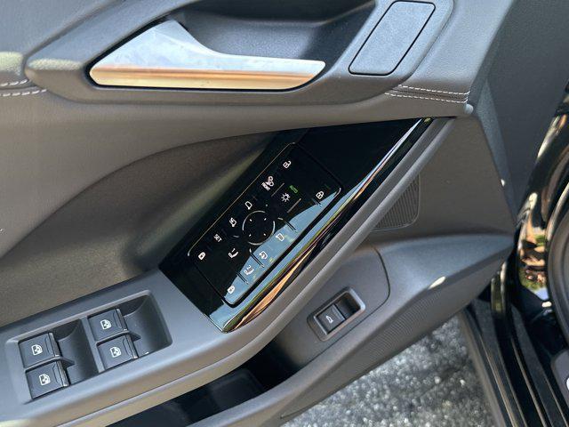 new 2025 Audi Q6 e-tron car, priced at $74,182