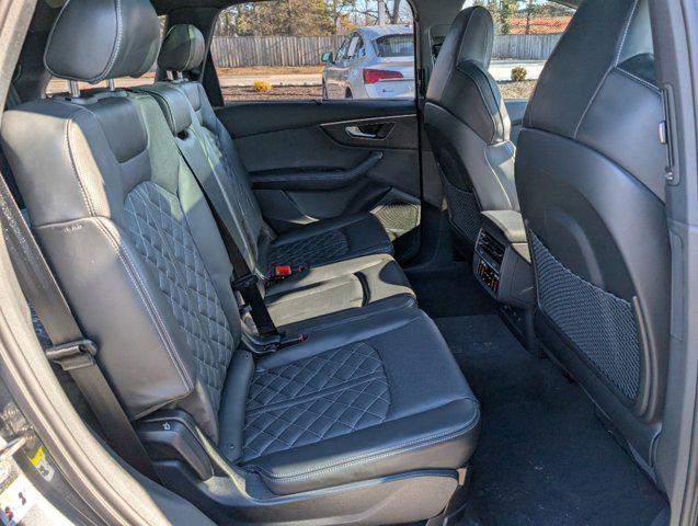 new 2025 Audi SQ7 car, priced at $93,191