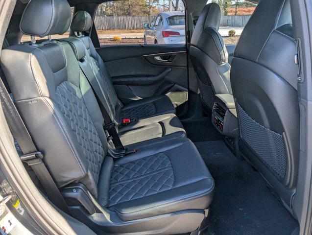 new 2025 Audi SQ7 car, priced at $93,191