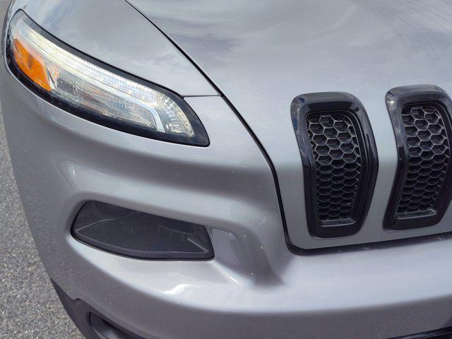 used 2018 Jeep Cherokee car, priced at $13,497