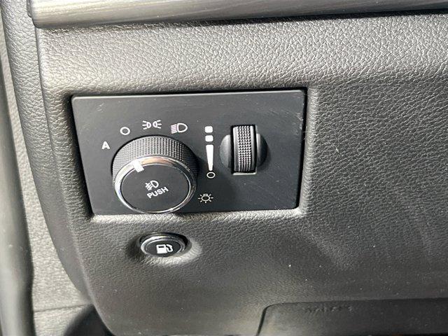 used 2022 Jeep Grand Cherokee car, priced at $28,245