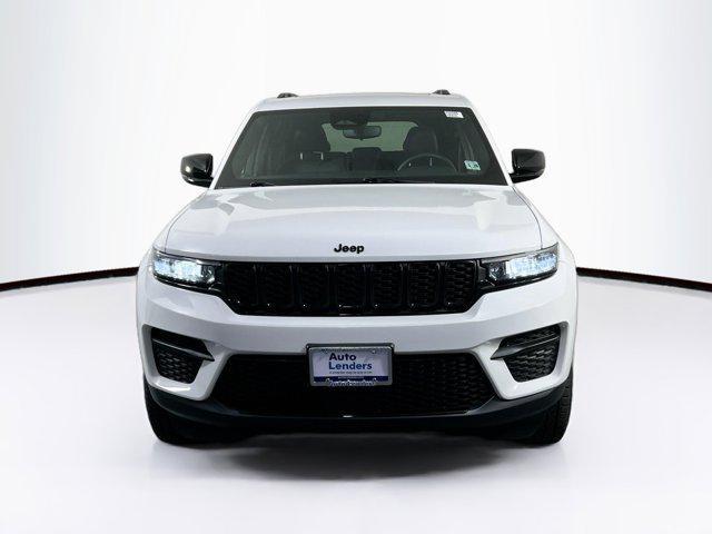 used 2023 Jeep Grand Cherokee car, priced at $33,802