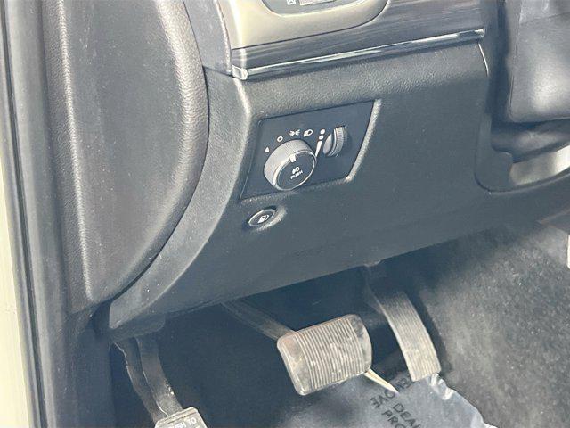 used 2022 Jeep Grand Cherokee car, priced at $29,708