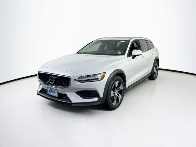 used 2020 Volvo V60 Cross Country car, priced at $29,890