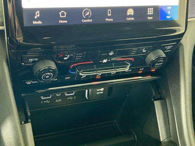 used 2024 Jeep Grand Cherokee car, priced at $39,018