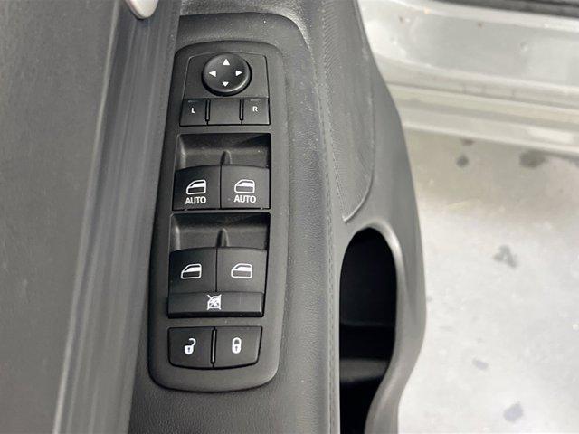 used 2022 Jeep Grand Cherokee car, priced at $28,310