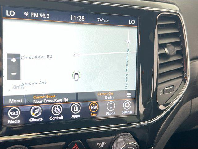 used 2022 Jeep Grand Cherokee car, priced at $29,406