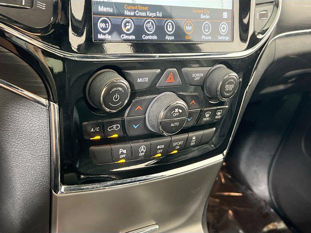 used 2022 Jeep Grand Cherokee car, priced at $25,744