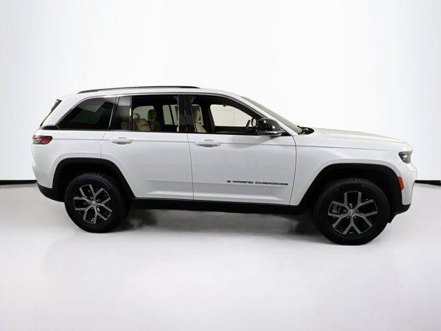 used 2023 Jeep Grand Cherokee car, priced at $35,084