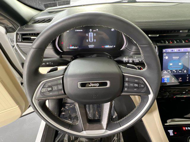 used 2023 Jeep Grand Cherokee car, priced at $35,084