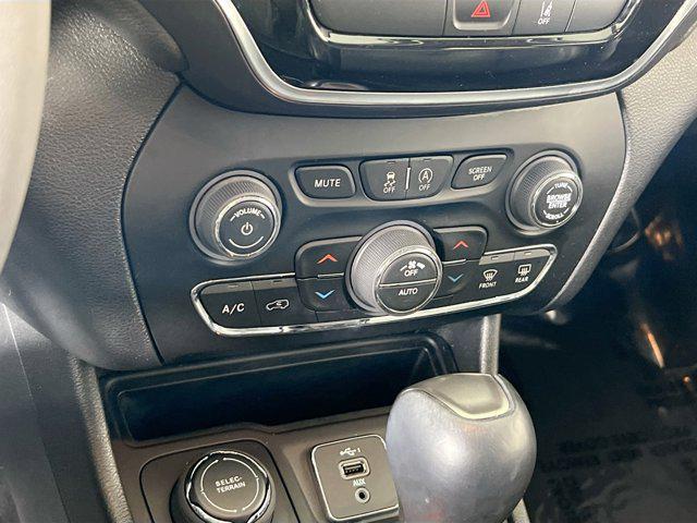 used 2022 Jeep Cherokee car, priced at $24,660