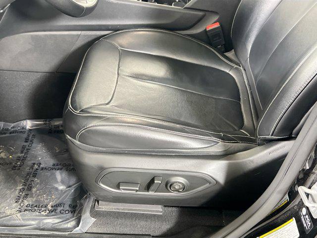 used 2022 Jeep Grand Cherokee car, priced at $35,577