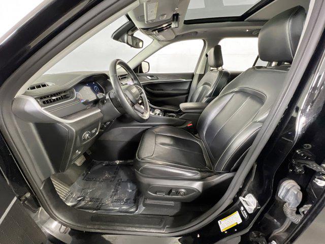 used 2022 Jeep Grand Cherokee car, priced at $35,577