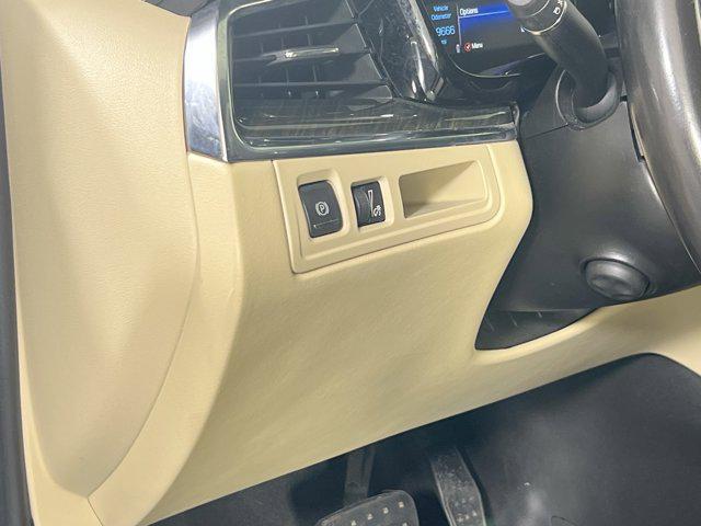 used 2018 Cadillac XT5 car, priced at $21,627