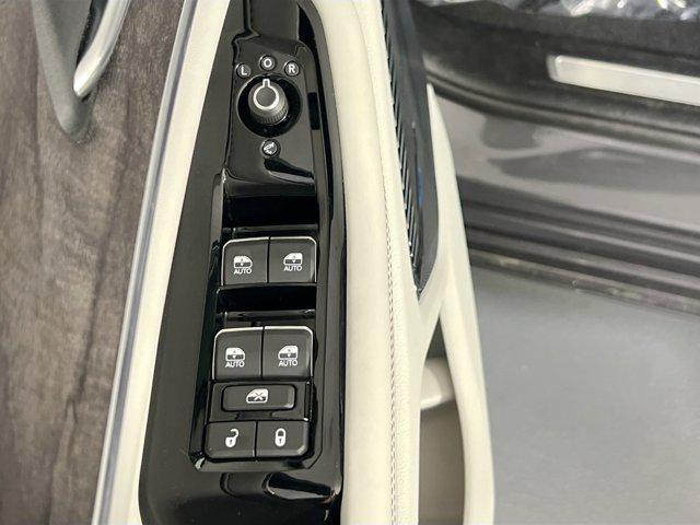 used 2022 Jeep Grand Cherokee car, priced at $37,201