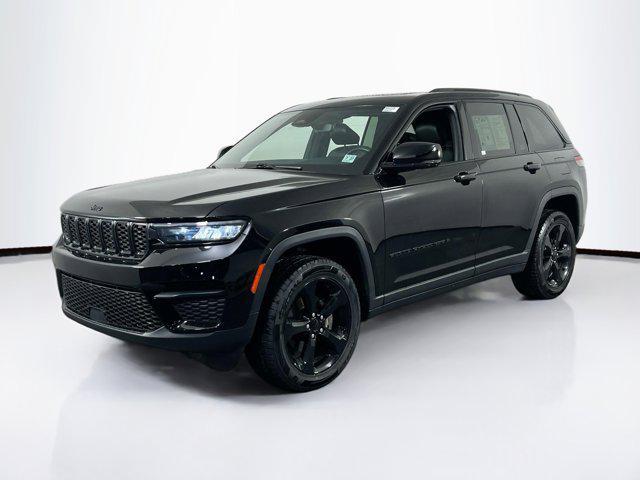 used 2022 Jeep Grand Cherokee car, priced at $31,311