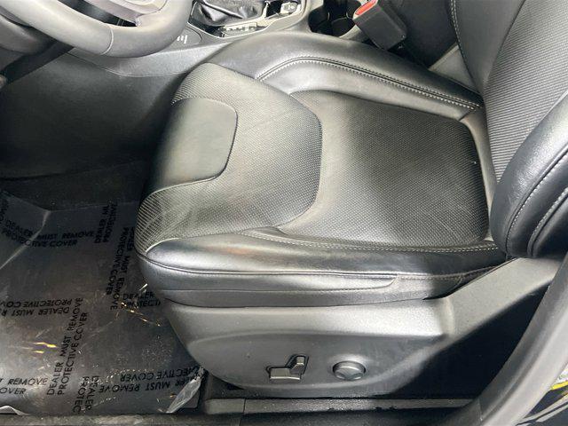 used 2022 Jeep Cherokee car, priced at $23,738