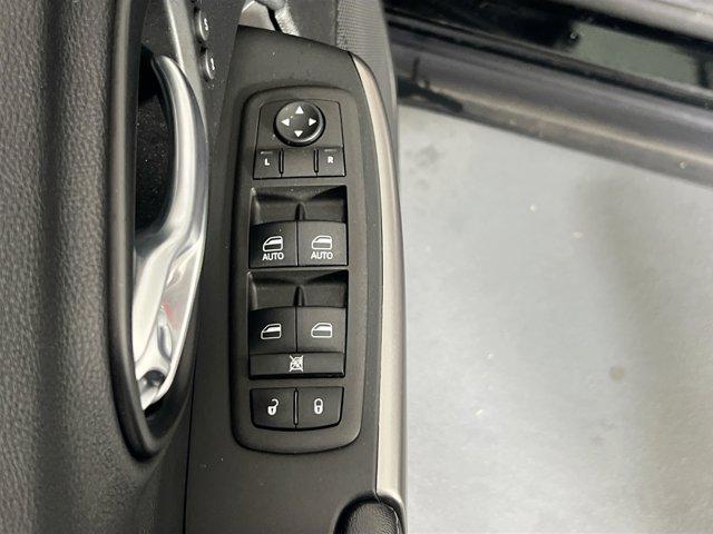 used 2022 Jeep Cherokee car, priced at $23,738