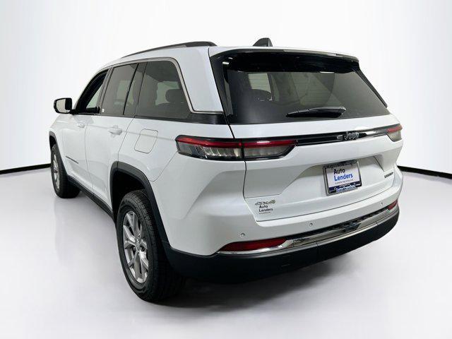 used 2022 Jeep Grand Cherokee car, priced at $33,603