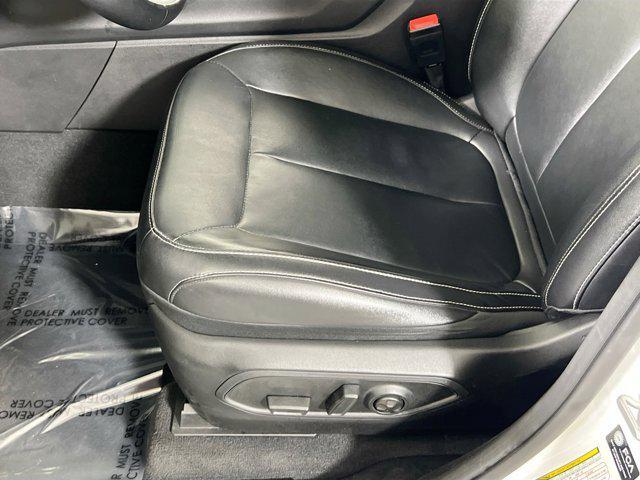 used 2022 Jeep Grand Cherokee car, priced at $33,603