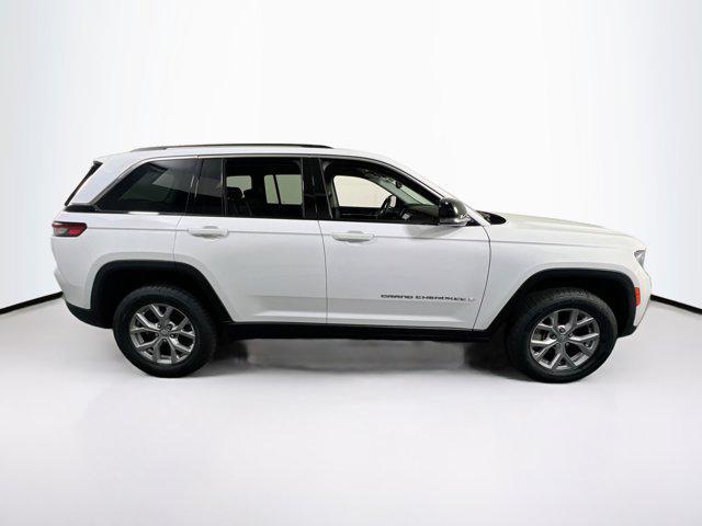 used 2022 Jeep Grand Cherokee car, priced at $33,603