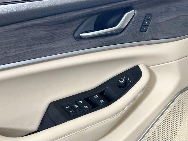 used 2022 Jeep Grand Cherokee car, priced at $35,566