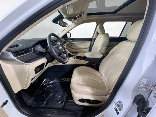 used 2022 Jeep Grand Cherokee car, priced at $35,566