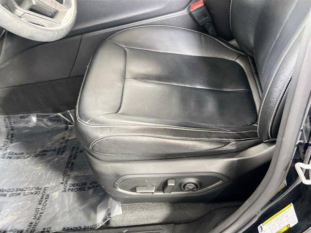 used 2023 Jeep Grand Cherokee car, priced at $33,960