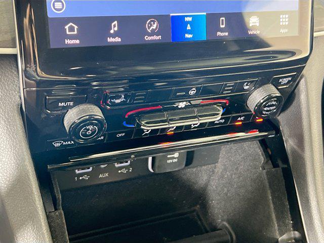 used 2022 Jeep Grand Cherokee car, priced at $29,327