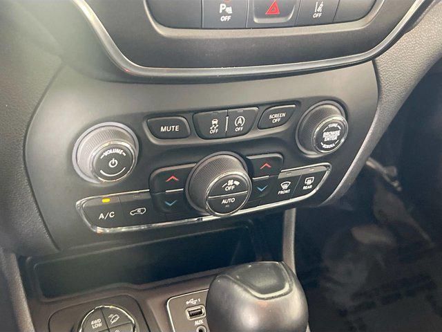 used 2022 Jeep Cherokee car, priced at $26,284
