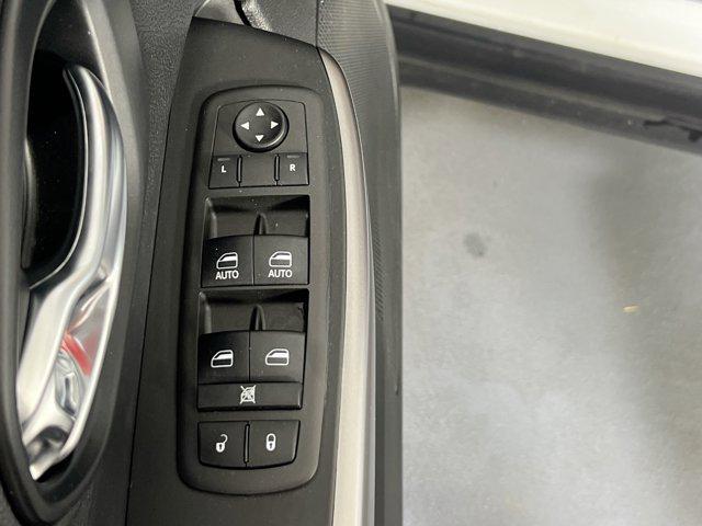 used 2021 Jeep Cherokee car, priced at $22,166