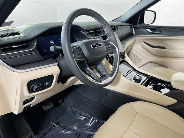 used 2023 Jeep Grand Cherokee car, priced at $35,495