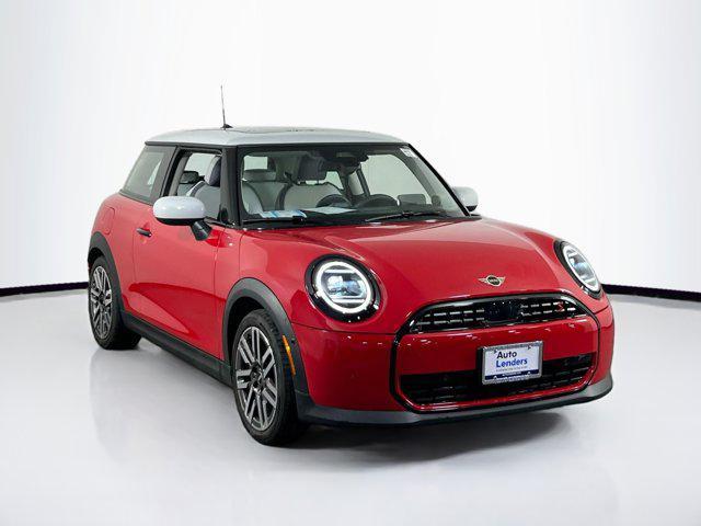 used 2025 MINI Hardtop car, priced at $32,524