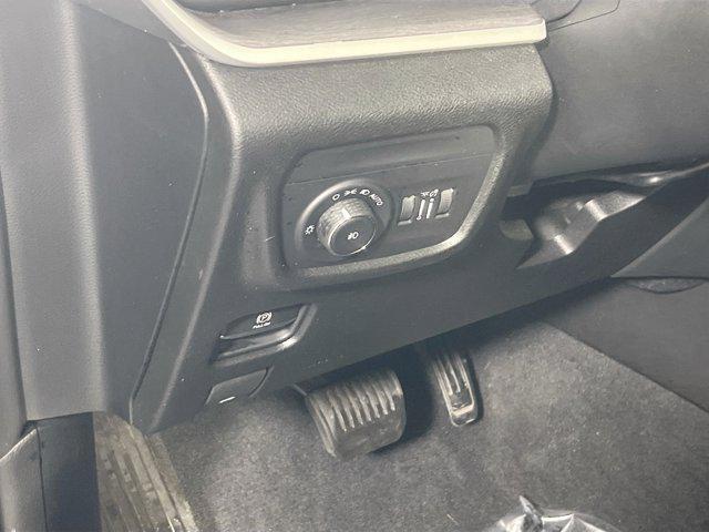 used 2021 Jeep Grand Cherokee L car, priced at $29,843