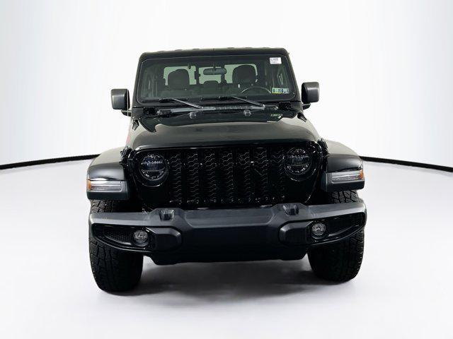 used 2022 Jeep Gladiator car, priced at $32,665