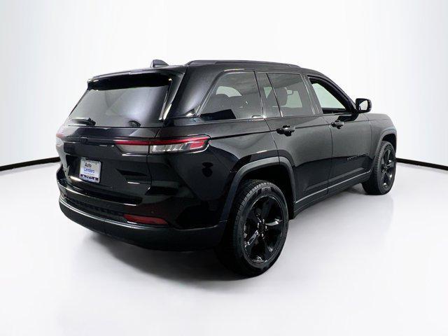 used 2022 Jeep Grand Cherokee car, priced at $35,565