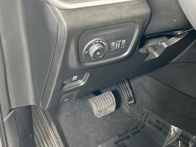 used 2023 Jeep Grand Cherokee car, priced at $34,996