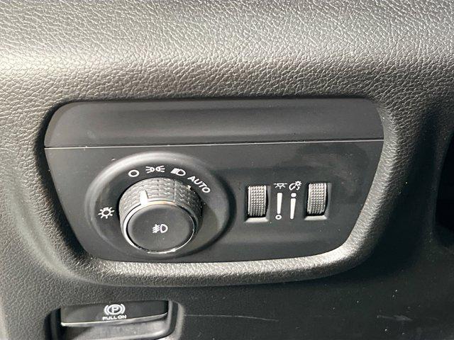 used 2022 Jeep Grand Cherokee car, priced at $33,005