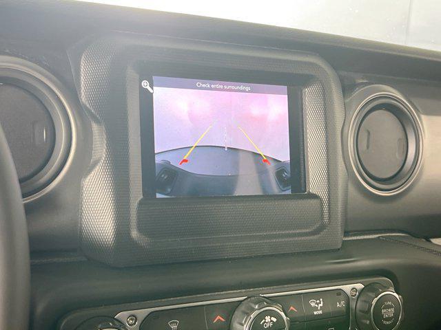 used 2022 Jeep Gladiator car, priced at $33,737