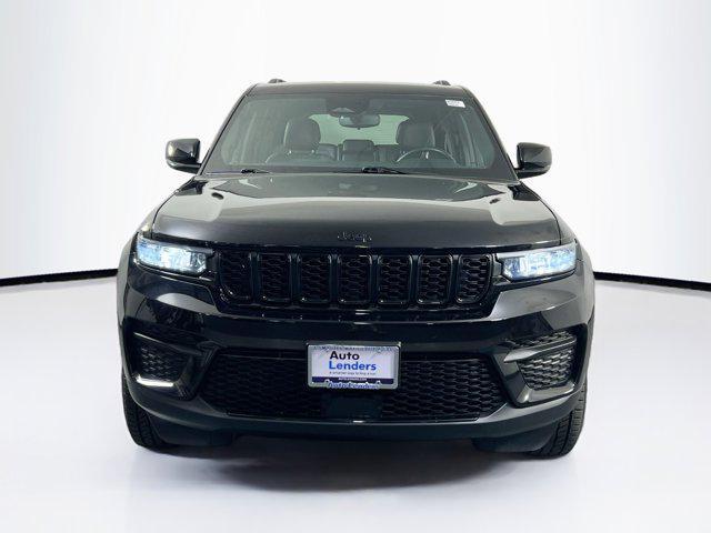 used 2022 Jeep Grand Cherokee car, priced at $33,893