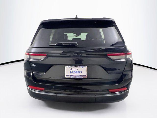 used 2022 Jeep Grand Cherokee car, priced at $33,893