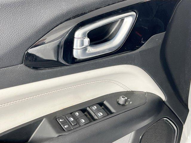 used 2022 Jeep Compass car, priced at $20,948