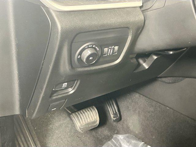 used 2022 Jeep Grand Cherokee car, priced at $31,685