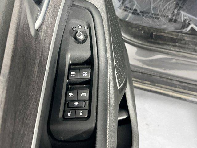 used 2022 Jeep Grand Cherokee car, priced at $31,633