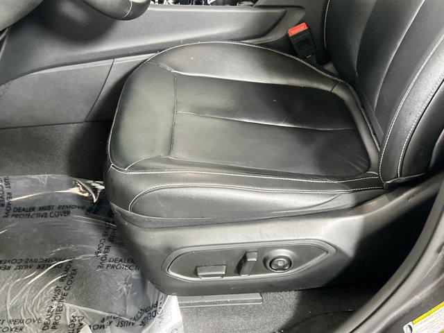 used 2022 Jeep Grand Cherokee car, priced at $31,633
